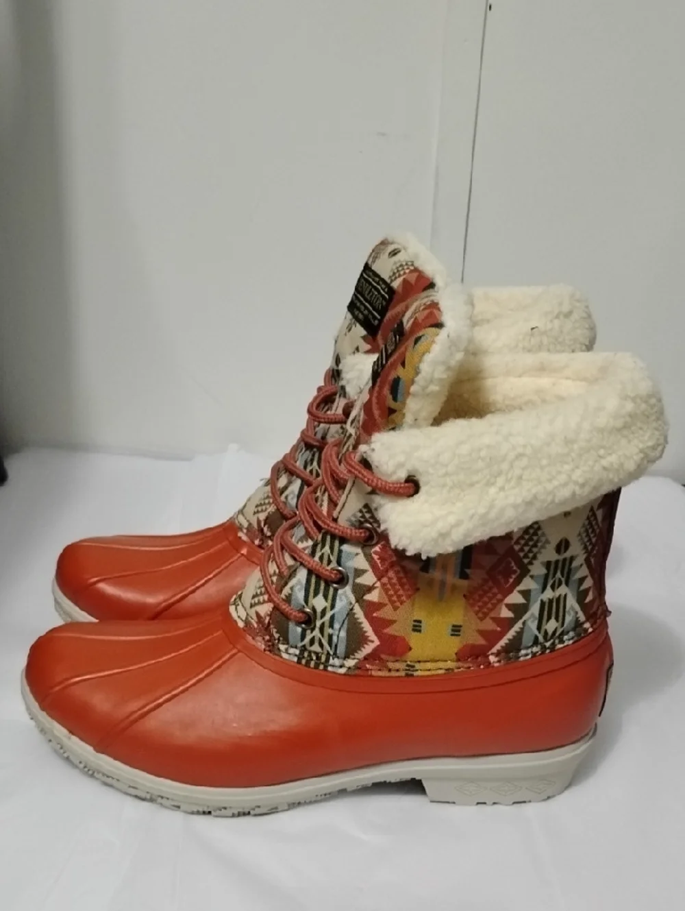 Pendleton Women's 8 Orange‎ Patterned Insulated Duck Journey West Boot